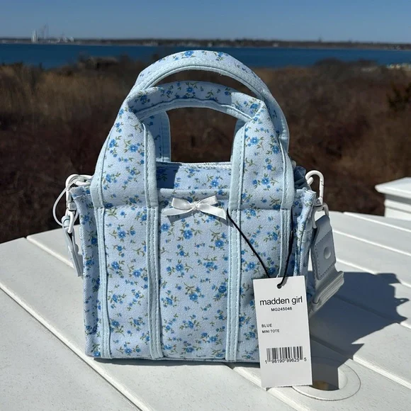 Viral Madden Girl Floral Mini Tote with Matching Coin Purse - Picture 6 of 14